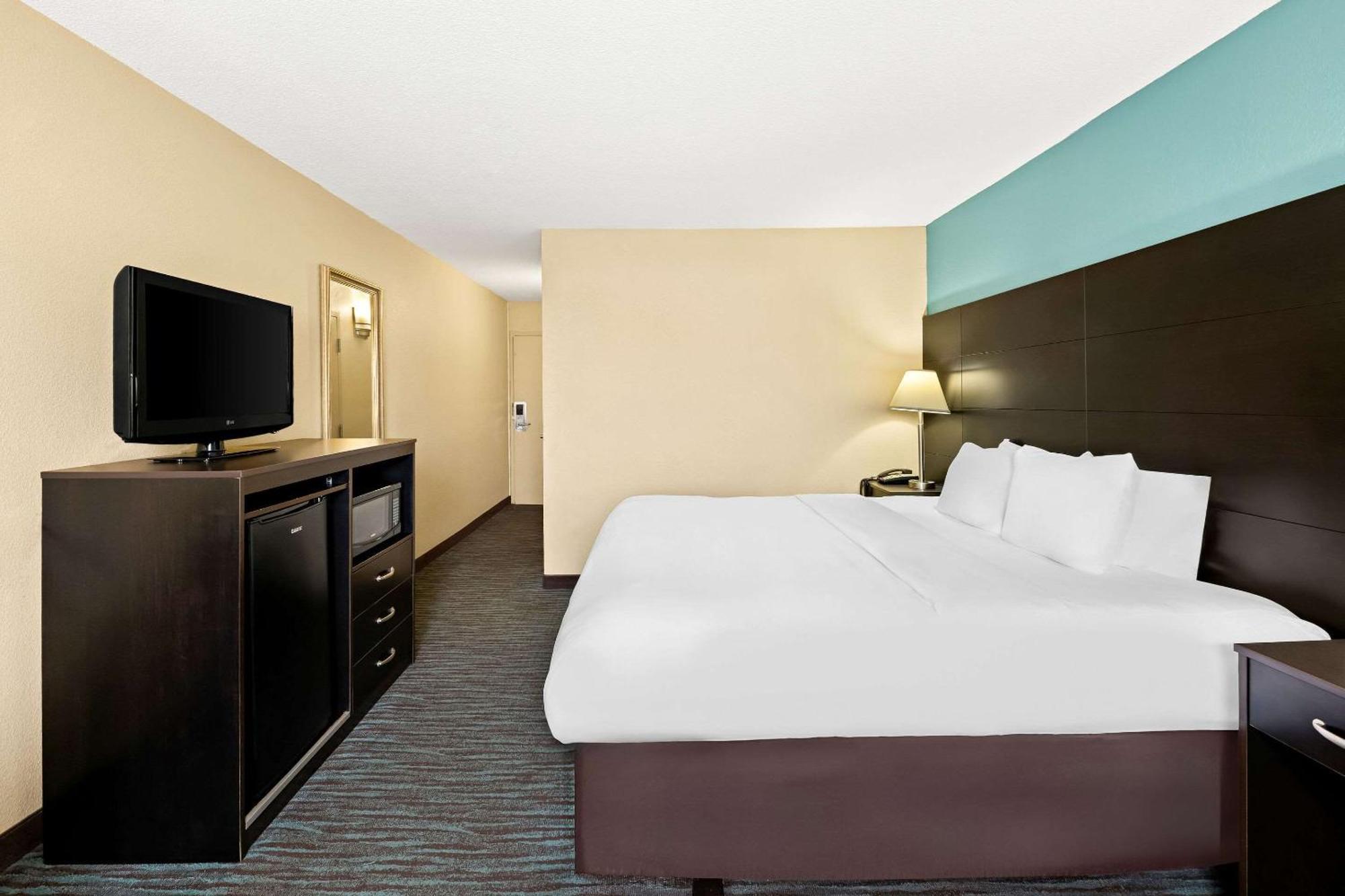 Quality Inn Dayton Airport Englewood Esterno foto