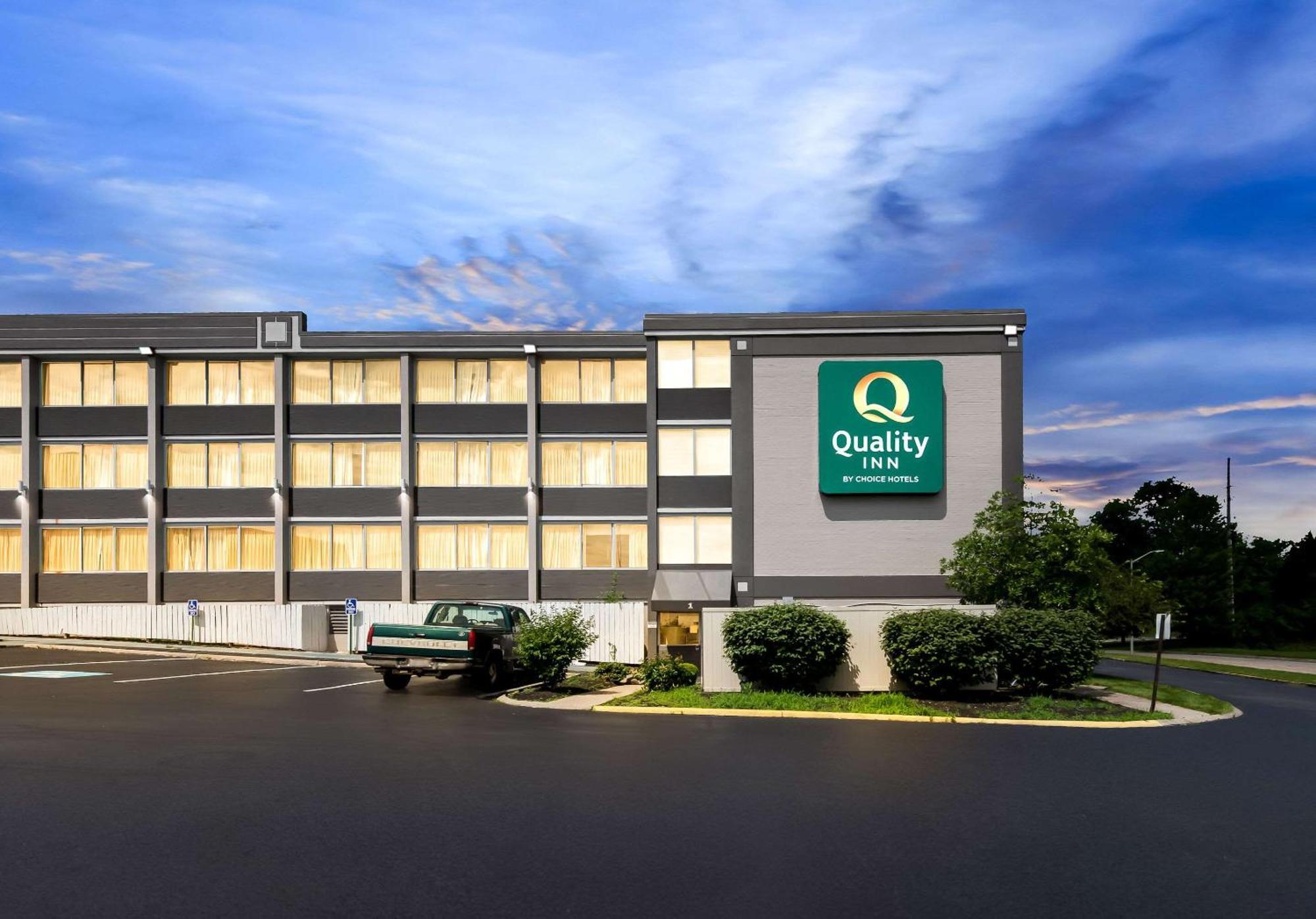 Quality Inn Dayton Airport Englewood Esterno foto